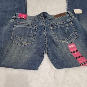 NWT  rock and roll cowgirl  low rise boot cut jeans